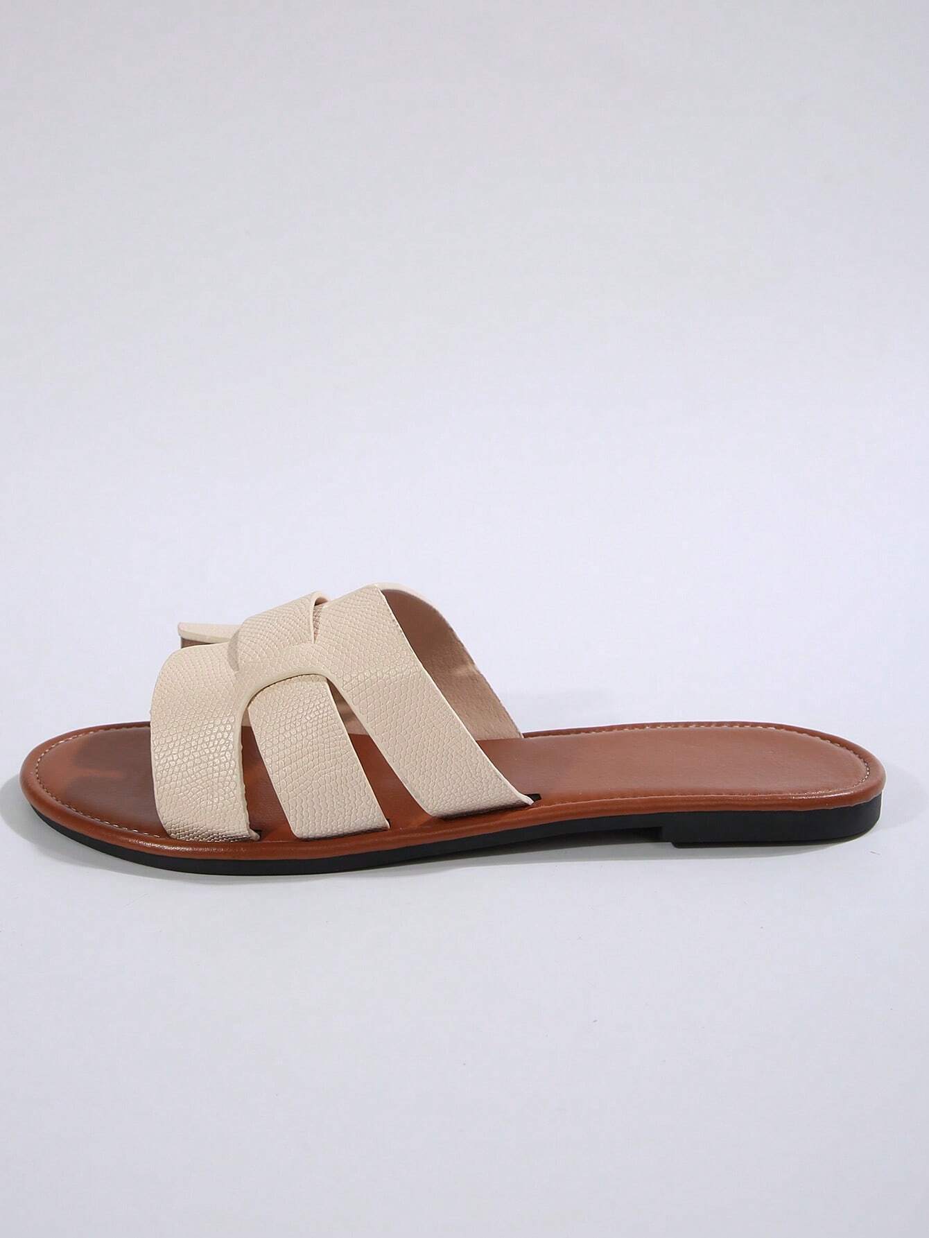Camela™ Sandales Plates au Design Classique